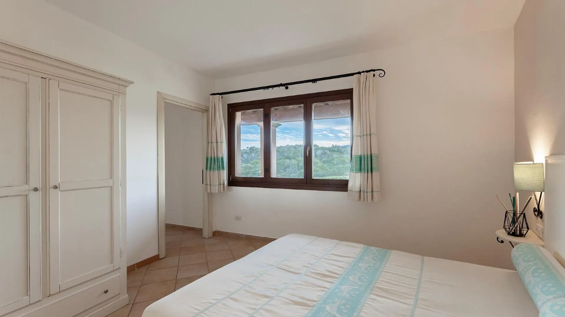 Residence Pierre & Vacances Vignola Mare Italy