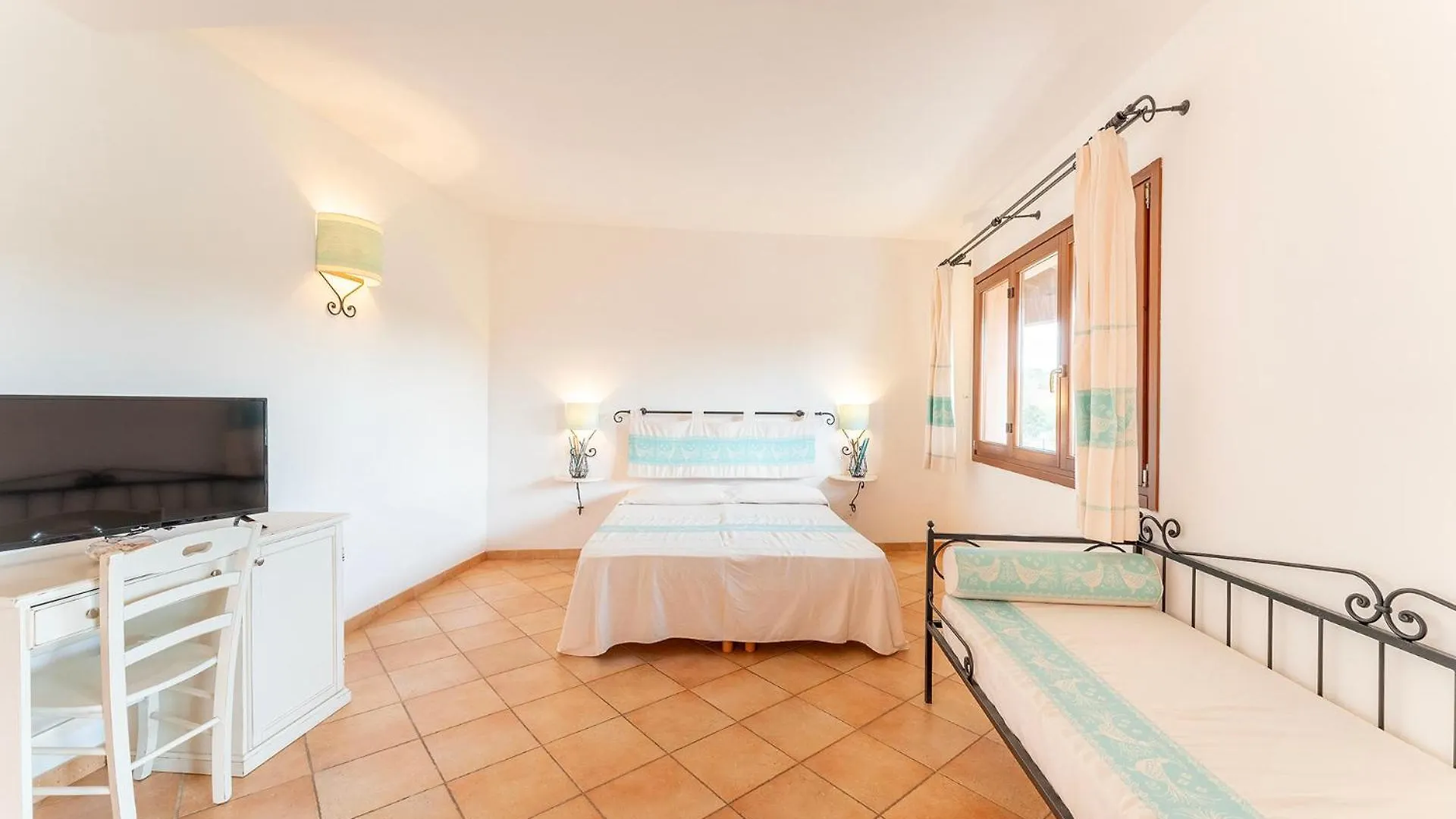 Residence Pierre & Vacances Vignola Mare 0*,  Italy